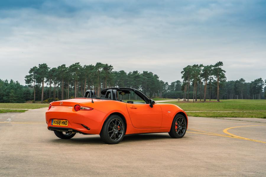  Mazda MX-5 30th Anniversary (ND) 2019 года  (WW) (фото 14 из 47)